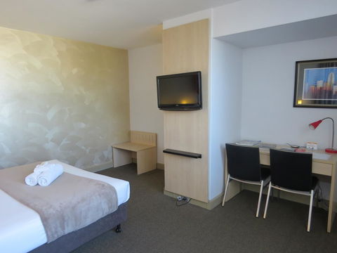 Metro Hotel Perth - Rent Accommodation 42