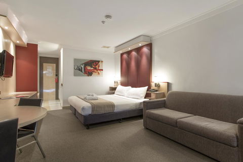 Metro Hotel Perth - Rent Accommodation 23