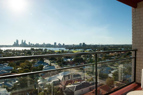 Metro Hotel Perth - Rent Accommodation 6