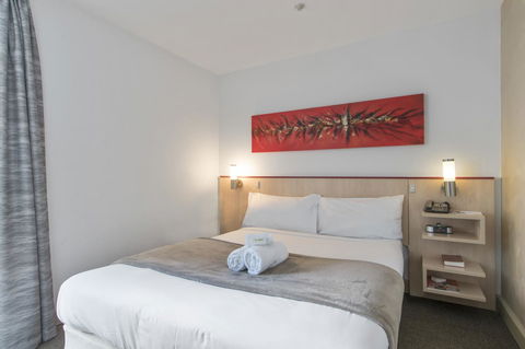 Metro Hotel Perth - Rent Accommodation 27