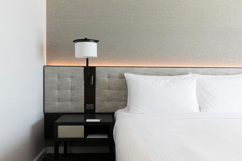 Hyatt Regency Sydney - Rent Accommodation 4