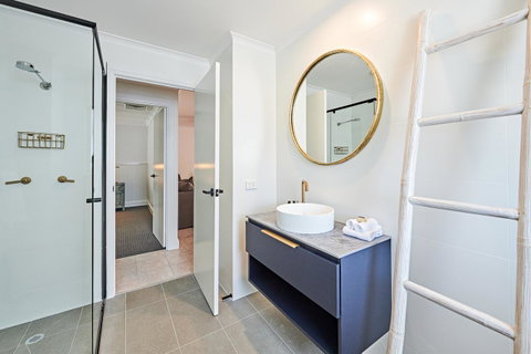 The Lord Byron - Rent Accommodation 17