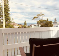 Little Blue Beach House - Rent Accommodation