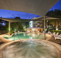 Ramada Resort by Wyndham Flynns Beach - Rent Accommodation
