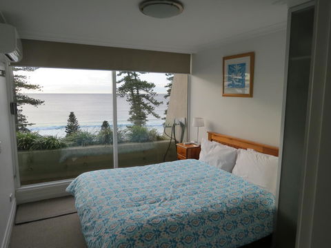 Manly Paradise Motel & Apartments - Rent Accommodation 26