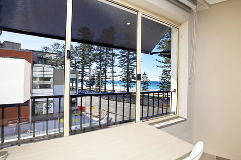 Manly Paradise Motel & Apartments - Rent Accommodation 10