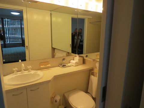 Manly Paradise Motel & Apartments - Rent Accommodation 39