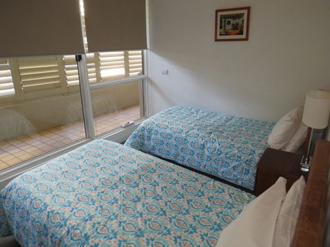 Manly Paradise Motel & Apartments - Rent Accommodation 32