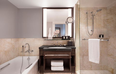 Four Seasons Hotel Sydney - Rent Accommodation 5