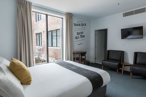 The Lucky Hotel - Rent Accommodation 2