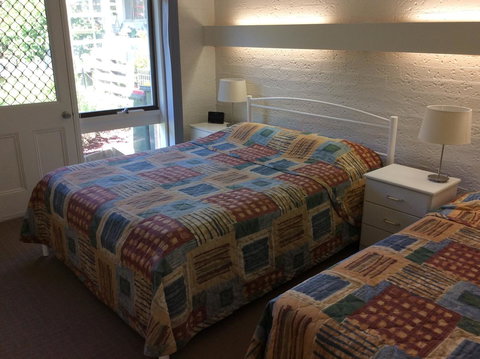 Como Lodge - Rent Accommodation 12