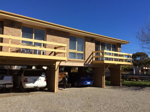 Como Lodge - Rent Accommodation 7