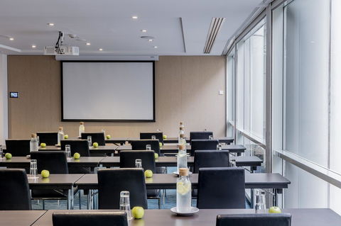 Novotel Sydney Darling Square - Rent Accommodation 26