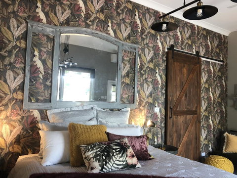 Chanticleer Gardens Barn Cottage With A Pool - Rent Accommodation 20