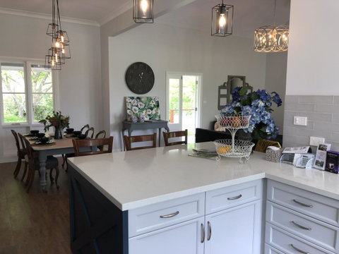 Chanticleer Gardens Barn Cottage With A Pool - Rent Accommodation 27
