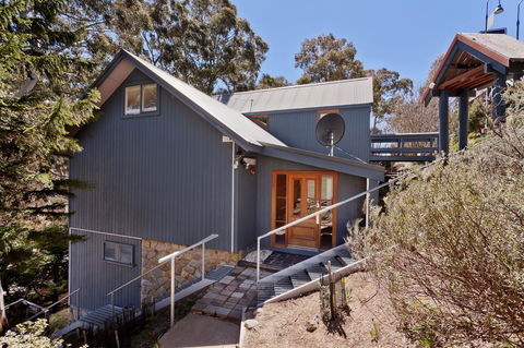 Pure Chalet Thredbo - Rent Accommodation 42