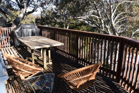 Pure Chalet Thredbo - Rent Accommodation 1