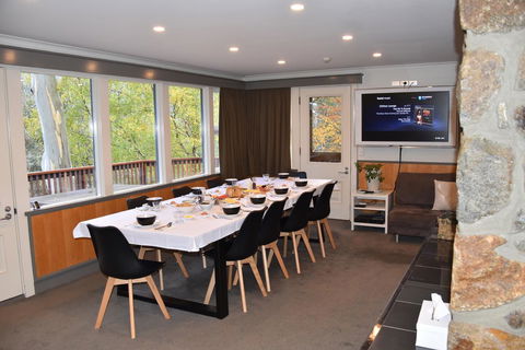 Pure Chalet Thredbo - Rent Accommodation 3