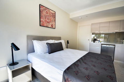 Argus Hotel Darwin - Rent Accommodation 11