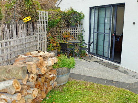 Rock Wallaby - Rent Accommodation 2