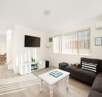 Bombora  Fingal Bay - Rent Accommodation