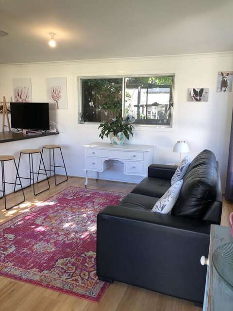 Bower On Becket - Couples Retreat - Rent Accommodation 1