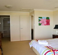 Breakers 1/10 - Rent Accommodation