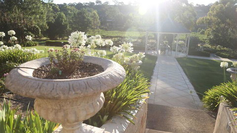 Brice Hill Country Lodge - Rent Accommodation 2