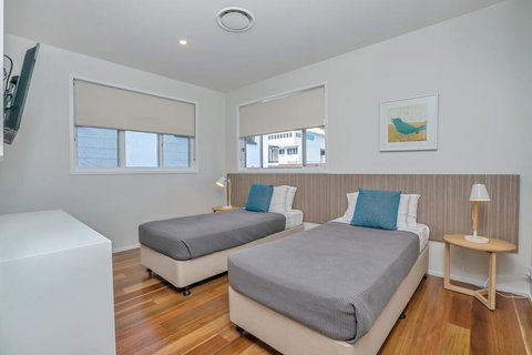 Bujerum Apartments On Burleigh - Rent Accommodation 3