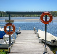 Calm Waters Waterfront Cottages - Rent Accommodation