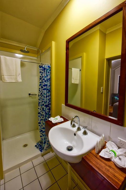 Cape Trib Beach House - Rent Accommodation 3