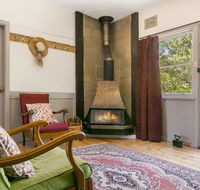 Carinya Cottage - Rent Accommodation