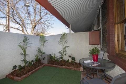 Carrington Charm - CBD - WiFi - Parking - Rent Accommodation 1