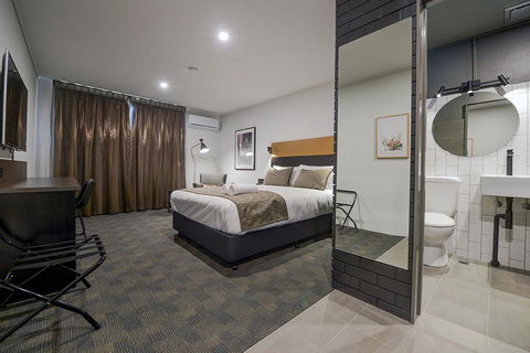 CBD Motor Inn - Rent Accommodation 0