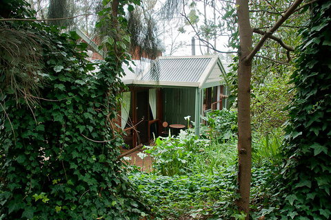 Clarendon Chalets - Rent Accommodation 0