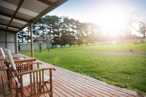 Clarendon Chalets - Rent Accommodation 2