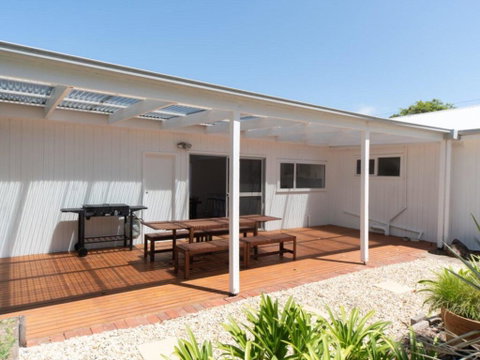 Classic Beach House In Rye - Rent Accommodation 0