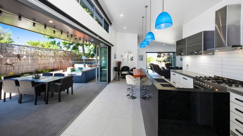 Coastal Haven - Rent Accommodation 1