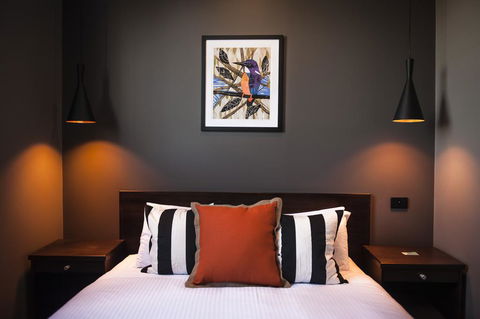 Criterion Hotel Sale - Rent Accommodation 2