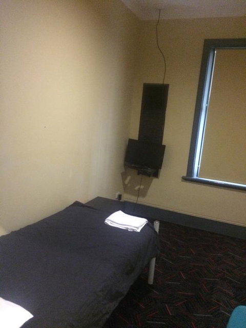 Cross Keys Hotel - Rent Accommodation 3