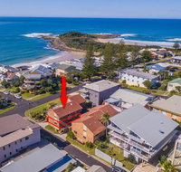 Doncaster - Yamba Main beach and sea pool - Rent Accommodation