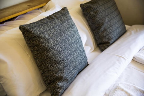 Esplanade Hotel Adelaide - Rent Accommodation 2