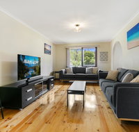 Family Getaway - Walk to Bay Beach - Rent Accommodation