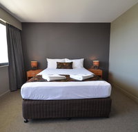 Gladstone Reef Hotel Motel - Rent Accommodation