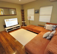 Glebe Self-Contained Modern One-Bedroom Apartment 47ROS - Rent Accommodation