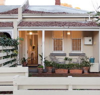 Gorgeous Subiaco cottage - Rent Accommodation