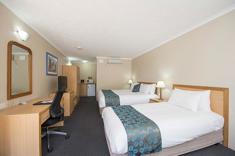 Harbour Sails Motor Inn - Rent Accommodation 2
