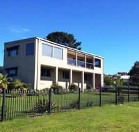 Island Getaway - Rent Accommodation