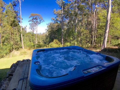 Jindalee Spa Lodge - Rent Accommodation 0