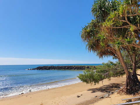 Koola Beach Apartments Bargara - Rent Accommodation 2